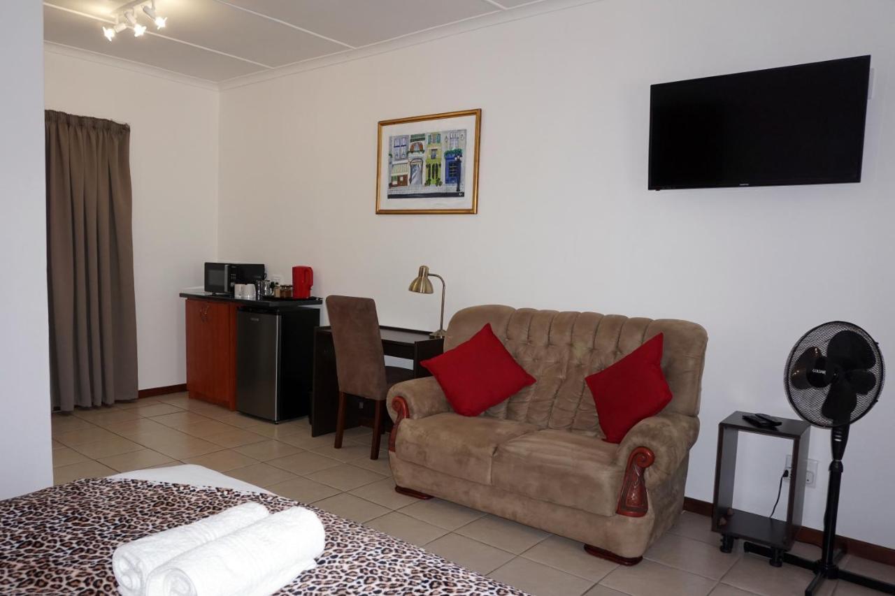 Sheba Rock Guesthouse Mbombela Екстер'єр фото